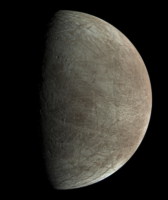 Rotation of Europa’s Ice Shell May Be Controlled By Dynamics of Subsurface Ocean: Study