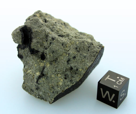 Scientists Find Various Organic Compounds in Martian Meteorite